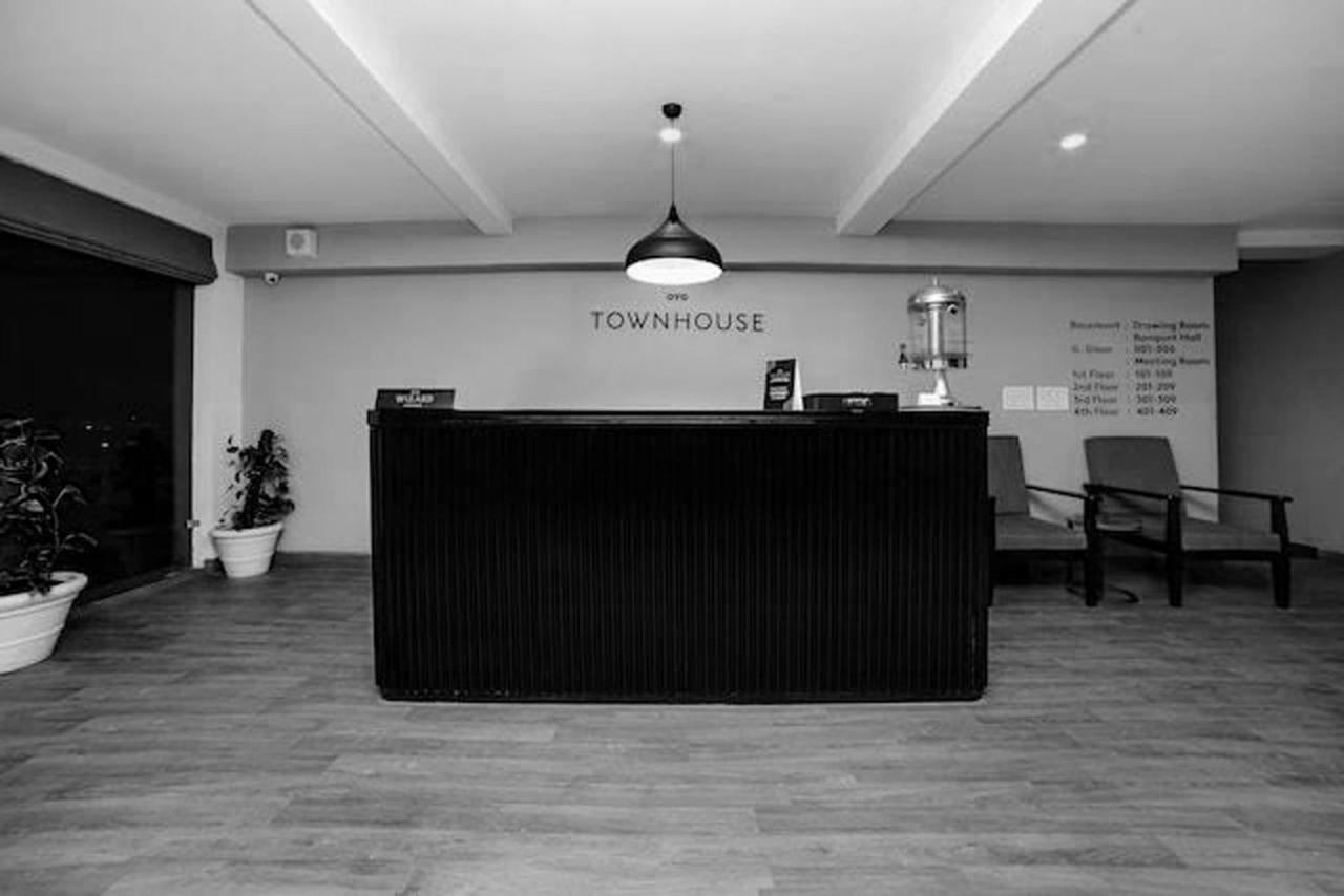 Townhouse Sohna Road 2 Hotel Gurgaon Luaran gambar