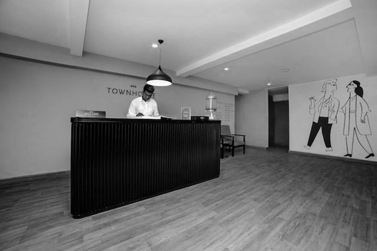 Townhouse Sohna Road 2 Hotel Gurgaon Luaran gambar