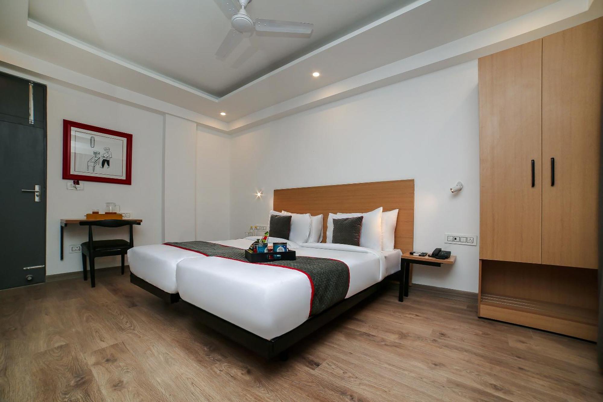 Townhouse Sohna Road 2 Hotel Gurgaon Luaran gambar
