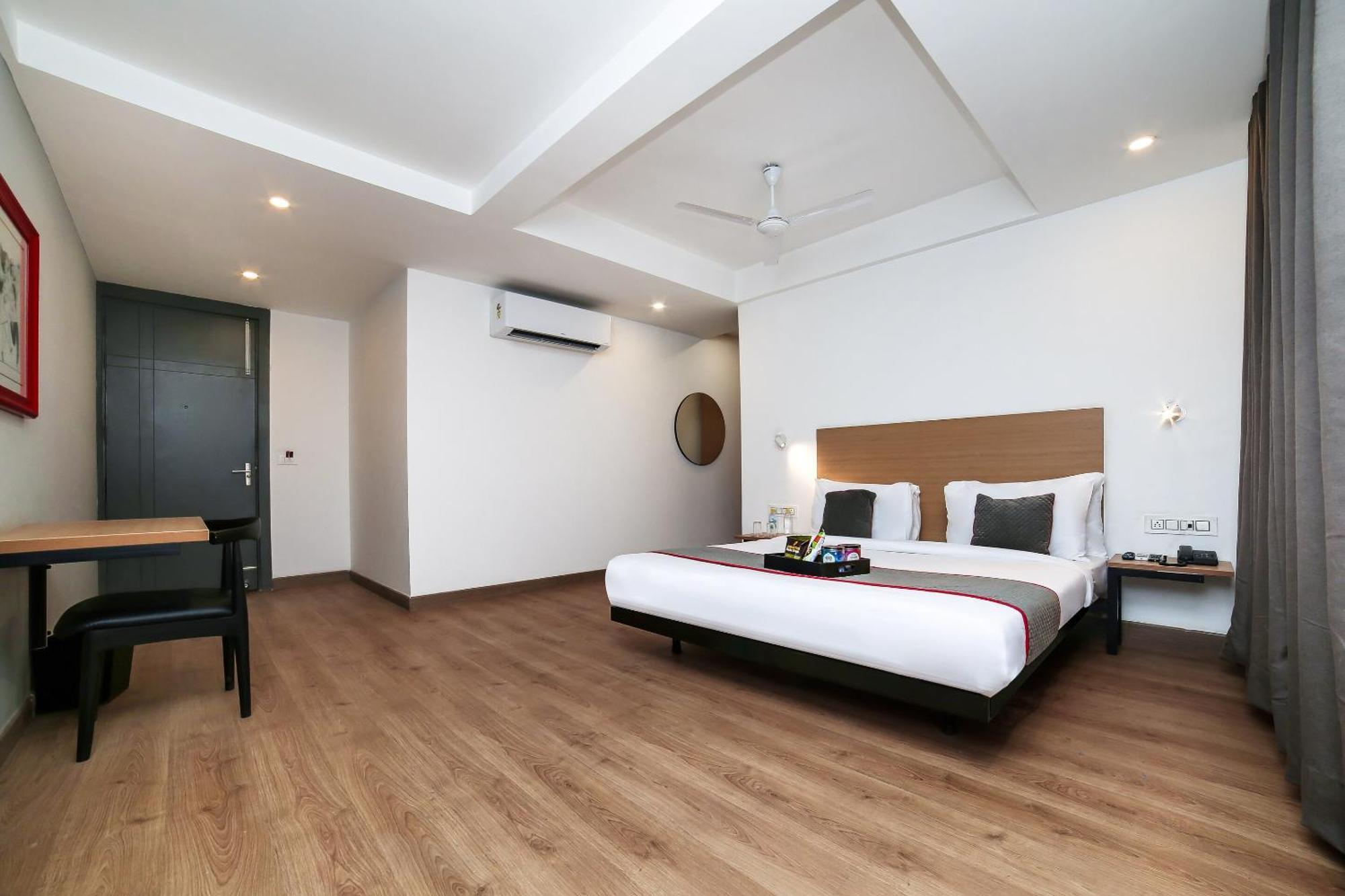 Townhouse Sohna Road 2 Hotel Gurgaon Luaran gambar