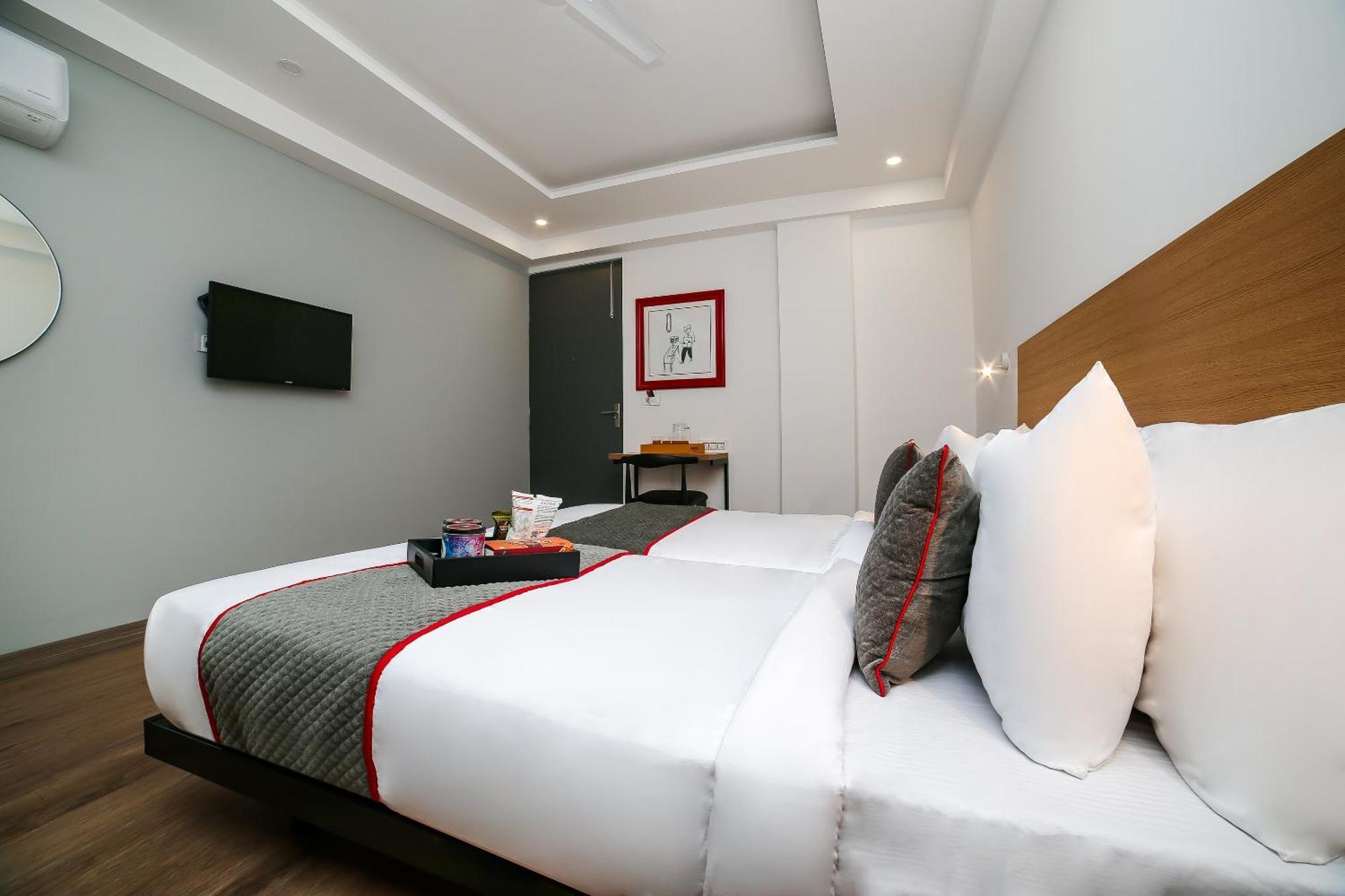 Townhouse Sohna Road 2 Hotel Gurgaon Luaran gambar