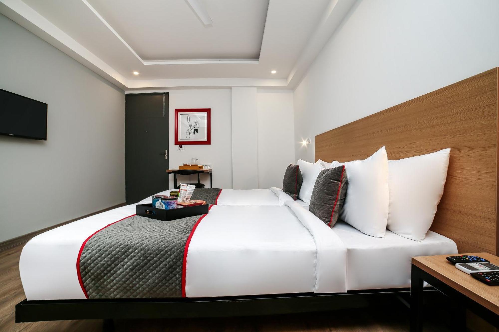 Townhouse Sohna Road 2 Hotel Gurgaon Luaran gambar