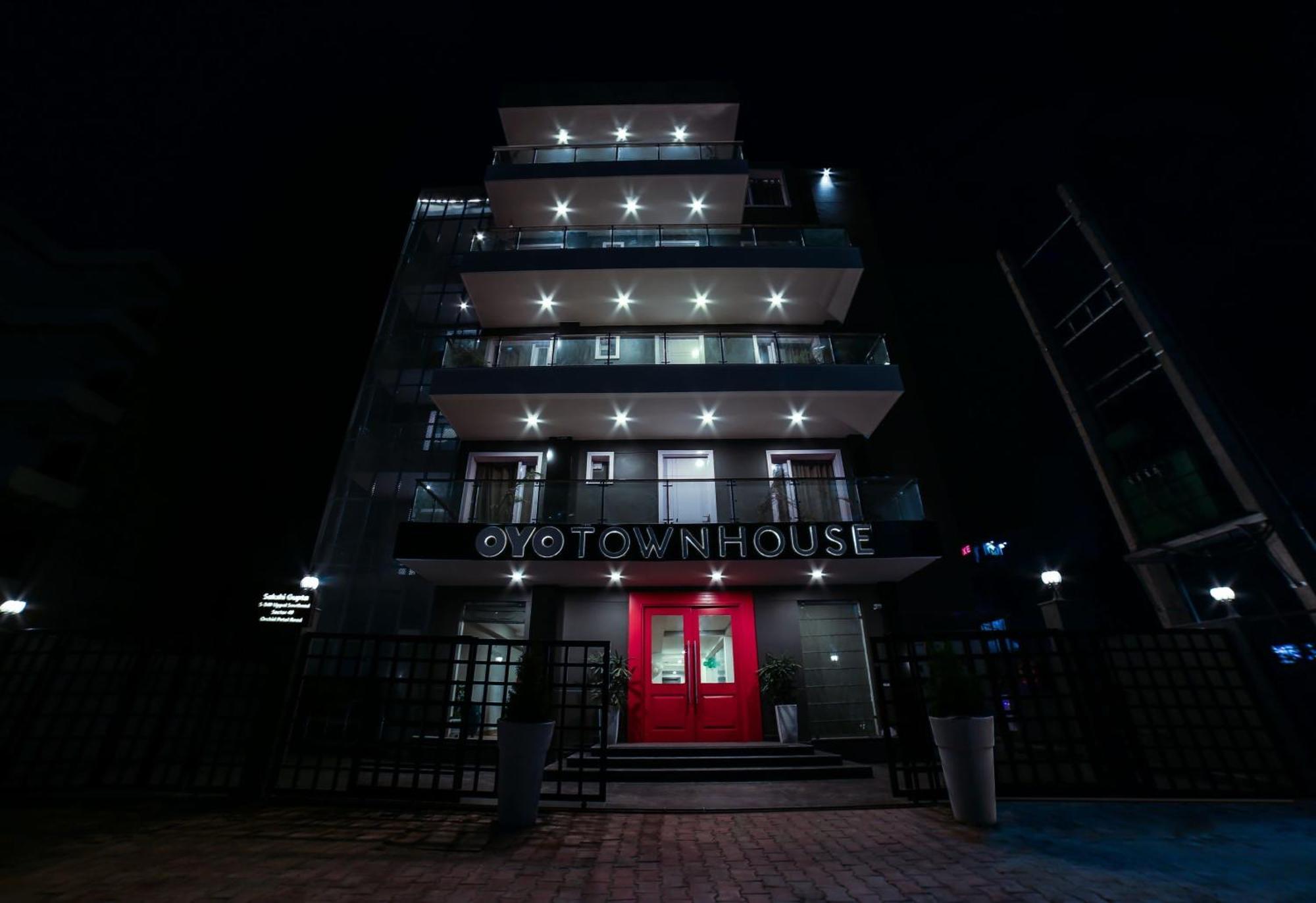 Townhouse Sohna Road 2 Hotel Gurgaon Luaran gambar